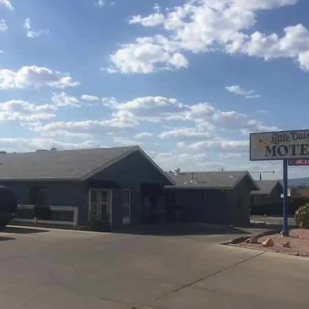 Little Daisy Motel-2