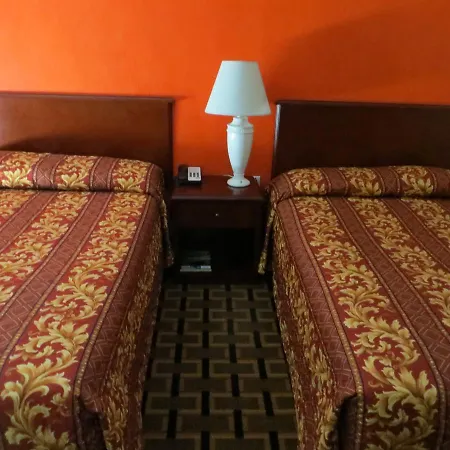 Budget Inn-3
