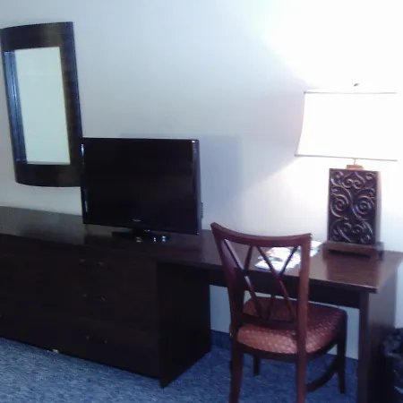 5Th Avenue Inn & Suites-2