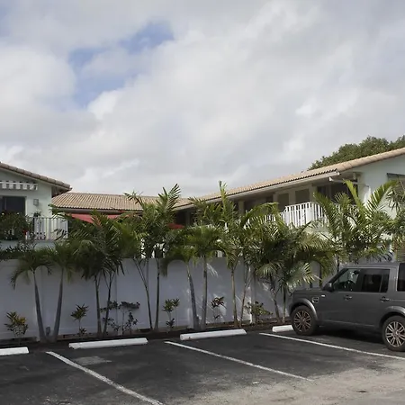 The Big Coconut Guesthouse - Gay Men'S Resort-3