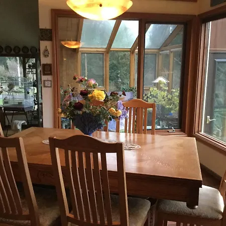 A Cascade View Bed And Breakfast-2