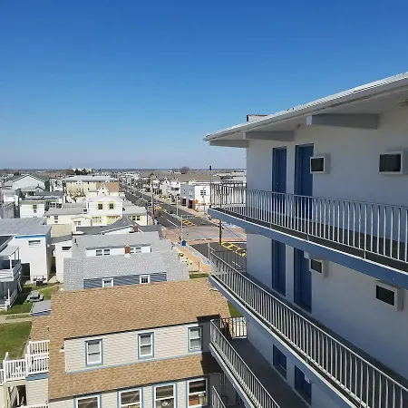Newport Beach Resort-2