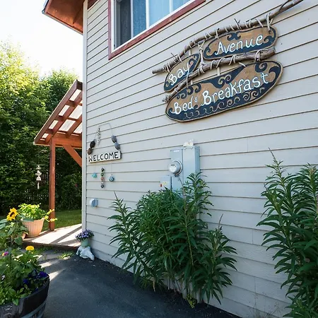 Bay Avenue Inn-3