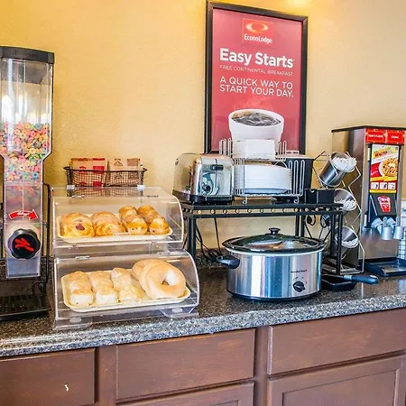 Econo Lodge Richmond-3