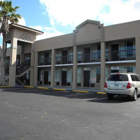 Econo Lodge-3