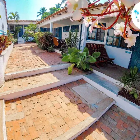 La Playita Beach House-2