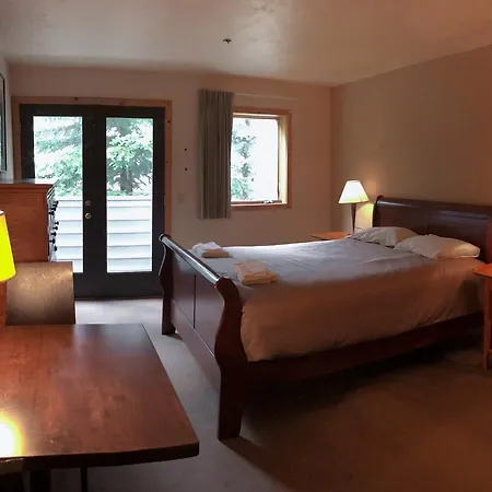 Bald Mountain Inn-3