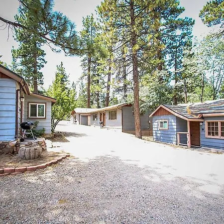 Fox N Bear Cottages Big Bear-2