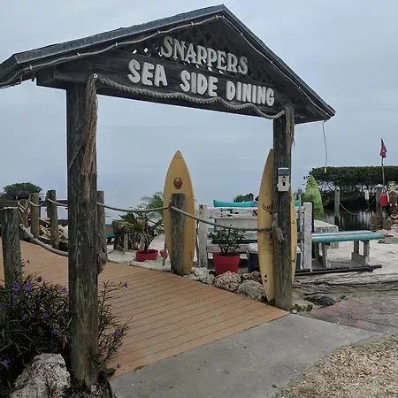 Snappers Key Largo-3
