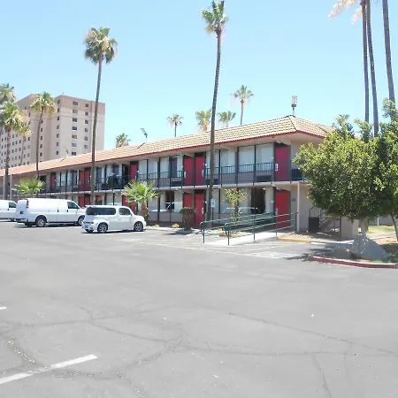 Ramada By Wyndham Mesa Downtown-3