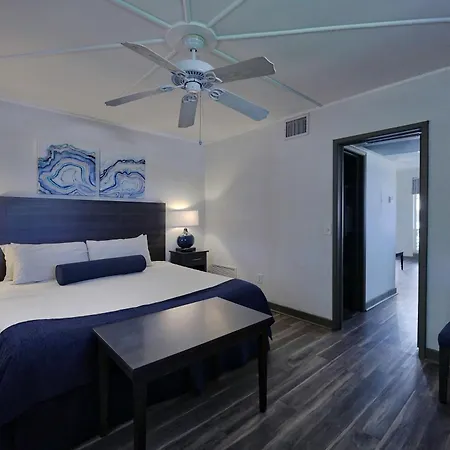 Getaways At Dover House Resort-3
