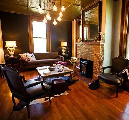Made Inn Vermont An Urban-Chic Boutique Bed And Breakfast-3