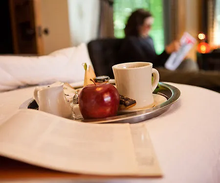 Made Inn Vermont An Urban-Chic Boutique Bed And Breakfast-2