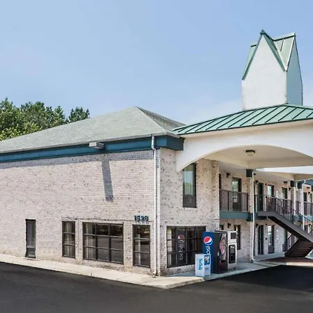 Brentwood Inn & Suites-2