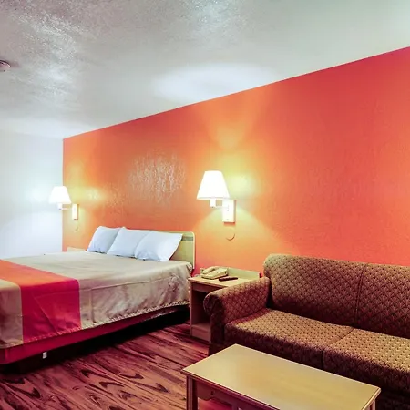 Motel 6-Columbia, Mo - East-3