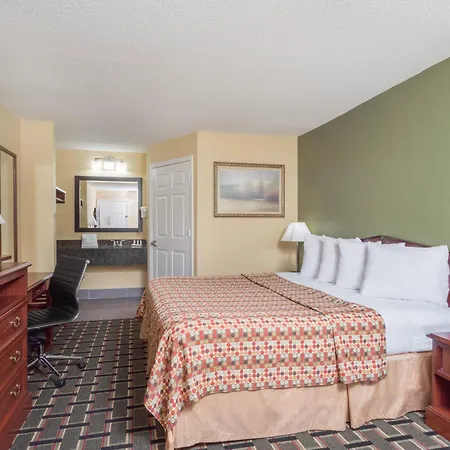 Howard Johnson By Wyndham Dalton-3
