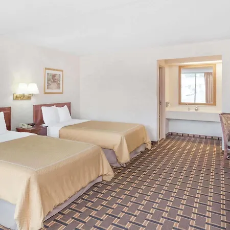Knights Inn Greeneville-3