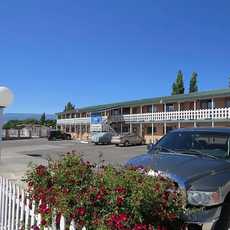 Rodeway Inn-3
