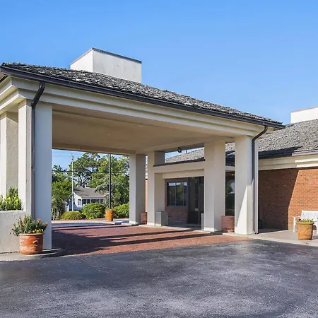 Quality Hotel Morehead City Near Atlantic Beach-3