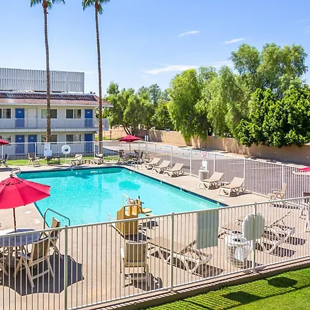 Motel 6 Mesa North-3