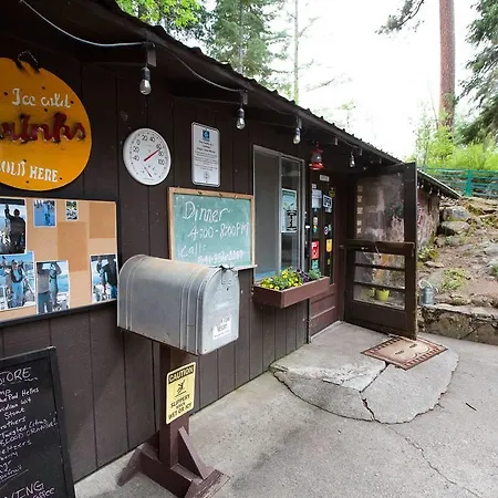 Crater Lake Gateway-Rocky Point Resort-2