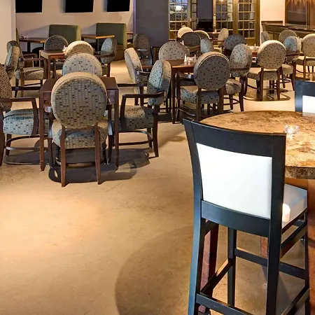 Wyndham Garden Shreveport-3