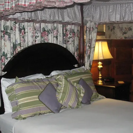 A Cambridge House Inn-2