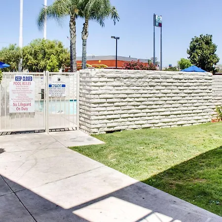 Motel 6-Bakersfield, Ca - South-2