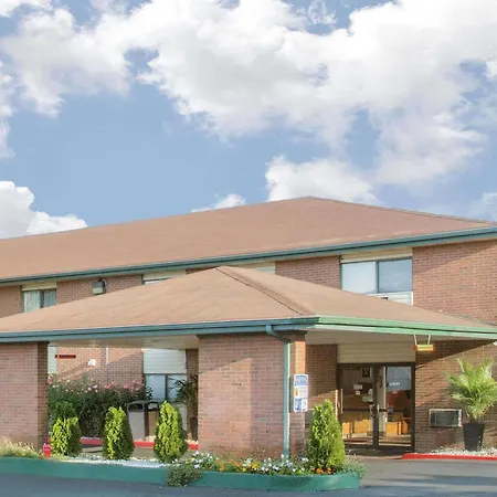Super 8 By Wyndham Provo Byu Orem-3