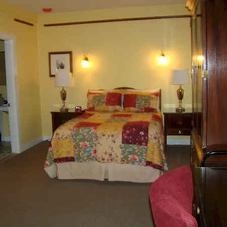 Belfast Breeze Inn-2
