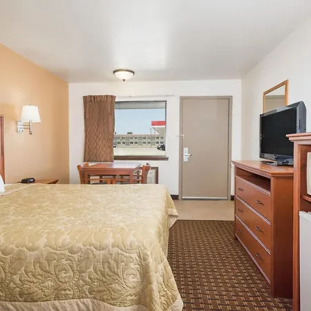 Super 8 By Wyndham Goodland-2