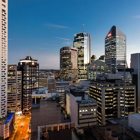 Oaks Brisbane Lexicon Suites-3