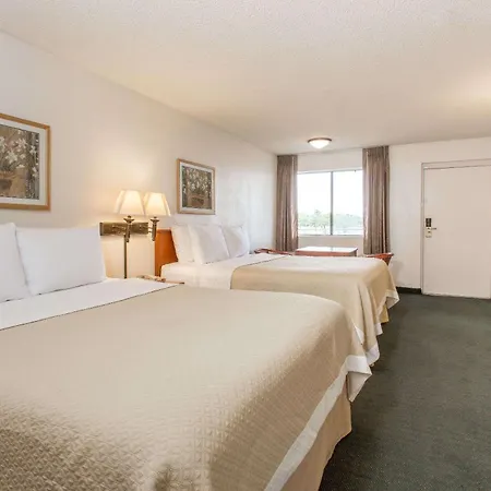 Travel Inn - Mesa-2