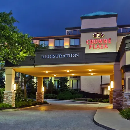 Ramada By Wyndham Cleveland Independence-3
