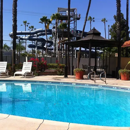 Best Inn & Suites-2