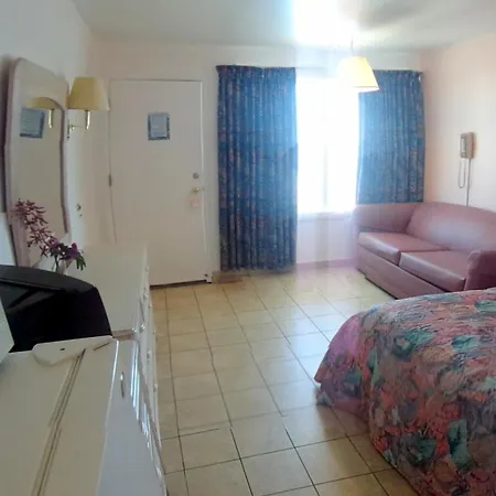 Caprice Motel - Wildwood-3