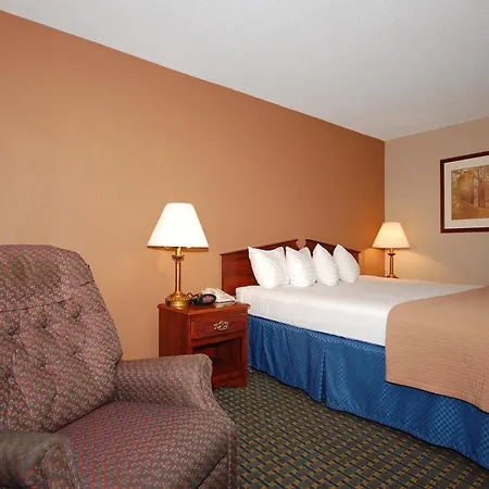 Magnuson Hotel Red Baron-2