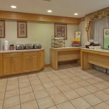 Country Inn & Suites By Radisson, Holland, Mi-2