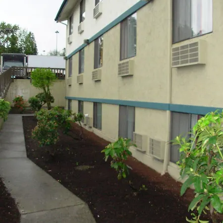 Red Lion Inn And Suites Federal Way-3