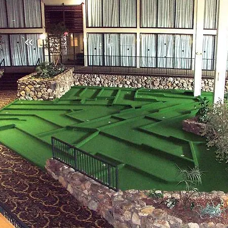 Ramada Moline-2
