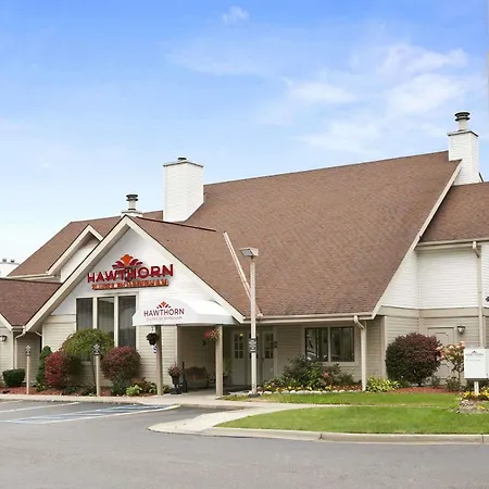 Hawthorn Suites Of Troy-3
