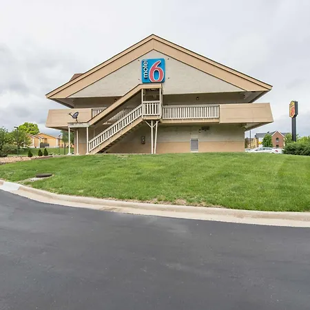 Motel 6-Overland Park, Ks-3