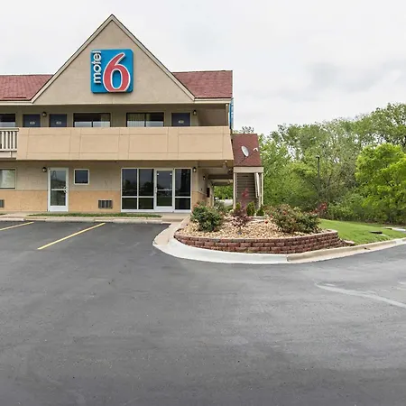 Motel 6-Overland Park, Ks-2