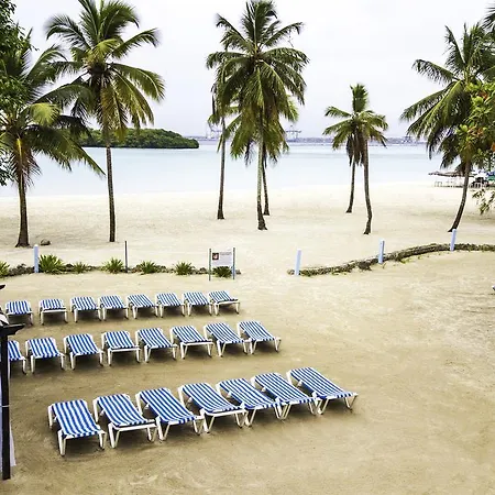 Bellevue Dominican Bay-3