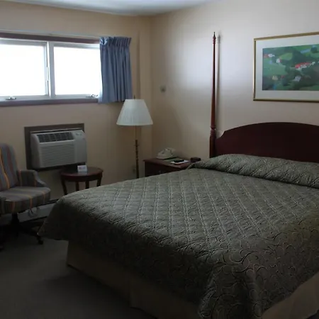 Red Carpet Inn On The Lake - Oneonta-2