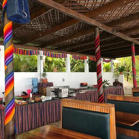 Hotel Catamaran-3