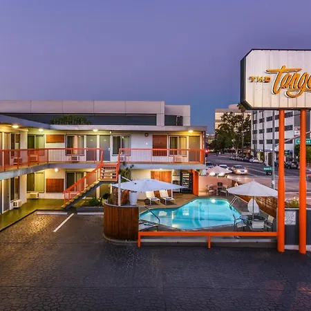The Tangerine - A Burbank Hotel-3