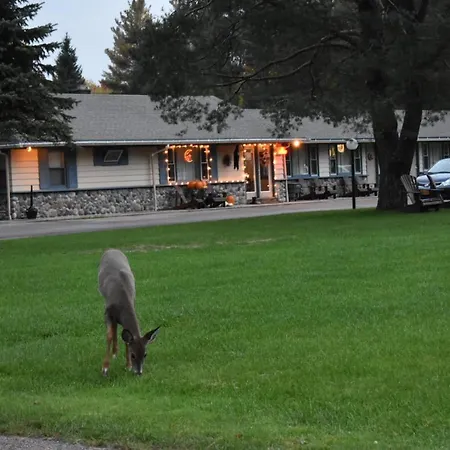 Country Club Motel-3