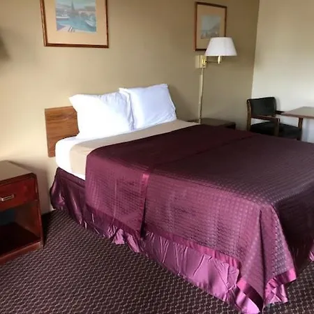 Treetop Inn-3