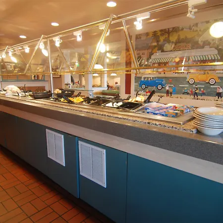 Econo Lodge Inn & Suites Vernal Near Dinosaur Monument-2